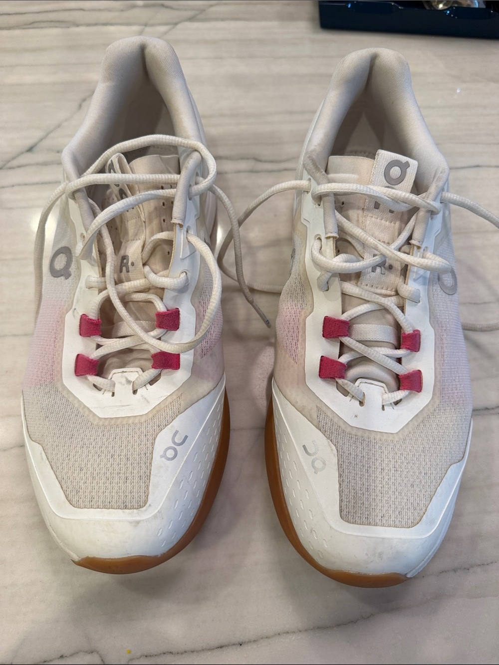 On Running on Court White Athletic Shoes size men 11